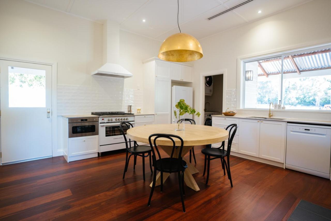 Ampersand Estates Pemberton Ngoại thất bức ảnh